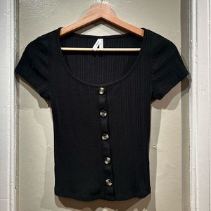 Ribbed Black Cropped Top with Button Accents - Mudd Women’s XS